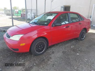 2007 Ford Focus S z VIN 1FAFP34N07W363568, wystawiony jako IAAI lot #42557496 z przebiegiem 120 123 mil mil oraz . Historia ofert i sprzedaży dostępna na DreamBid. Obrazek 17.
