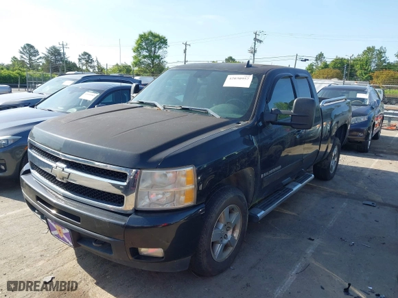 2009 Chevrolet Silverado 1500 LTZ with VIN 1GCEK39J59Z182591, listed as a IAAI auction lot 42030957 with 259,553 mi miles. Bid and sale history available at carsss.com. Image 17.