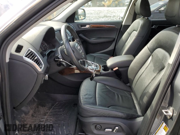 2015 Audi Q5 Premium Plus z VIN WA1LFAFP2FA140487, wystawiony jako Copart lot #50793085 z przebiegiem 118 494 mil mil oraz Szkoda całkowita • Salvage title. Historia ofert i sprzedaży dostępna na DreamBid. Obrazek 7.