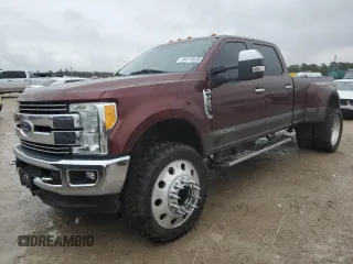 2017 Ford F-350 Lariat z VIN 1FT8W3DT3HEB47256, wystawiony jako Copart lot #44770575 z przebiegiem 140 572 mil mil oraz Szkoda całkowita • Salvage title. Historia ofert i sprzedaży dostępna na DreamBid. Obrazek 1.
