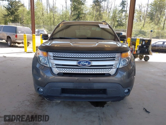 2015 Ford Explorer XLT with VIN 1FM5K8D89FGB99625, listed as a IAAI auction lot 42101023 with 136,624 mi miles and . Bid and sale history available at carsss.com. Image 12.