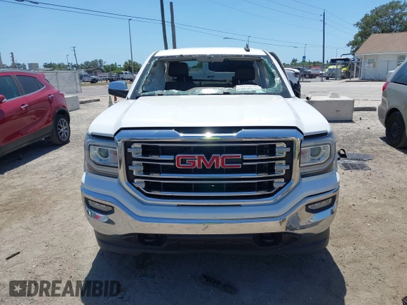 2017 GMC Sierra 1500 SLT z VIN 3GTU2NEC9HG506851, wystawiony jako IAAI lot #42160982 z przebiegiem 188 220 mil mil oraz . Historia ofert i sprzedaży dostępna na DreamBid. Obrazek 12.