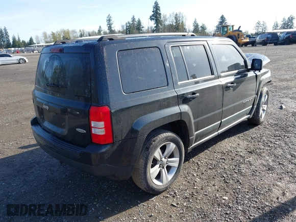2011 Jeep Patriot Sport z VIN 1J4NT1GA6BD203899, wystawiony jako IAAI lot #41978150 z przebiegiem Nie podano mil oraz . Historia ofert i sprzedaży dostępna na DreamBid. Obrazek 4.