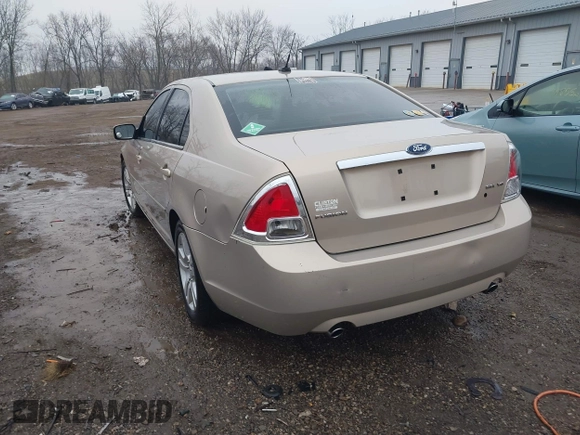 2008 Ford Fusion SEL with VIN 3FAHP08128R101909, listed as a IAAI auction lot 41568253 with 121,382 mi miles. Bid and sale history available at carsss.com. Image 3.