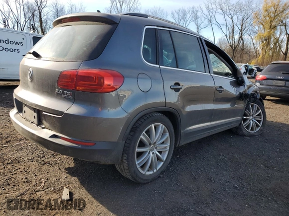 2013 Volkswagen Tiguan S z VIN WVGBV3AX3DW073322, wystawiony jako Copart lot #79616044 z przebiegiem 96 366 mil mil oraz Szkoda całkowita • Salvage title. Historia ofert i sprzedaży dostępna na DreamBid. Obrazek 3.
