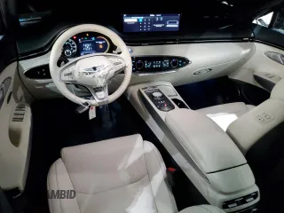 2024 Genesis GV70 Advanced z VIN 5NMMCET11RH001648, wystawiony jako Copart lot #46638295 z przebiegiem 5 232 mil mil oraz Szkoda całkowita • Salvage title. Historia ofert i sprzedaży dostępna na DreamBid. Obrazek 8.