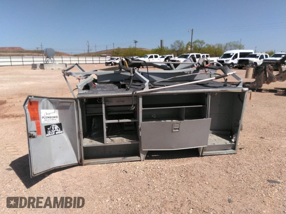 2008 Ford F-350 with VIN 1FDSF30508EC32614, listed as a IAAI auction lot 41941773 with 252,840 mi miles and . Bid and sale history available at DreamBid. Image 14.