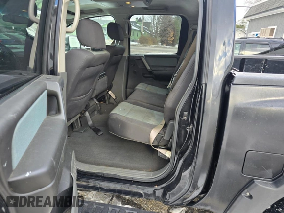 2005 Nissan Titan LE with VIN 1N6AA07B85N550031, listed as a Copart auction lot 43530985 with 165,496 mi miles and Clean Title. Bid and sale history available at carsss.com. Image 5.