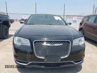 2018 Chrysler 300 Touring z VIN 2C3CCAAG7JH342245, wystawiony jako IAAI lot #42281016 z przebiegiem 87 416 mil mil oraz . Historia ofert i sprzedaży dostępna na DreamBid. Obrazek 6.