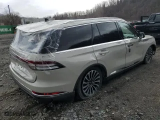 2023 Lincoln Aviator Reserve with VIN 5LM5J7XC5PGL11848, listed as a Copart auction lot 50815295 with 0 mi miles and Salvage Title. Bid and sale history available at carsss.com. Image 3.