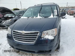 2009 Chrysler Town & Country Touring with VIN 2A8HR54X79R645544, listed as a Copart auction lot 44795395 with 132,044 mi miles and Salvage Title. Bid and sale history available at DreamBid. Image 5.
