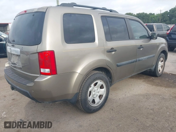 2011 Honda Pilot LX with VIN 5FNYF3H2XBB045721, listed as a IAAI auction lot 42791364 with 149,258 mi miles and . Bid and sale history available at DreamBid. Image 4.
