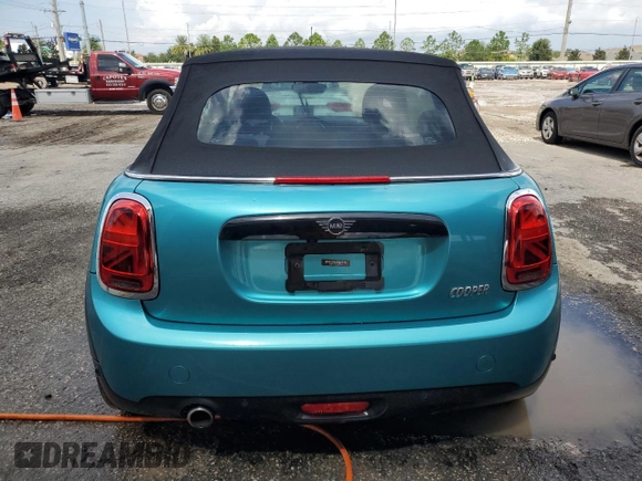 2020 MINI Convertible Cooper с VIN WMWWJ3C01L3M02100, выставлен на аукционе Copart как лот 67056434 с пробегом Не указан миль и На запчасти • Non repairable. История ставок и продаж доступна на DreamBid. Изображение 6.