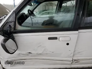 2000 Ford Explorer XLT z VIN 1FMZU73E9YZB47416, wystawiony jako Copart lot #44131665 z przebiegiem 241 417 mil mil oraz Szkoda całkowita • Salvage title. Historia ofert i sprzedaży dostępna na DreamBid. Obrazek 7.