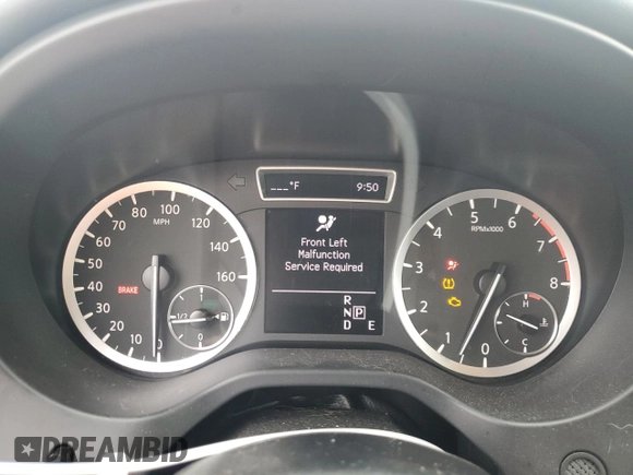 2017 Infiniti QX30 Premium with VIN SJKCH5CP6HA039710, listed as a Copart auction lot 86958824 with Not Provided miles and Salvage Title. Bid and sale history available at DreamBid. Image 9.