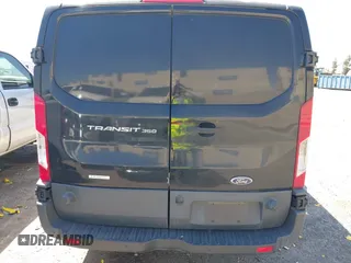 2017 Ford Transit Cargo с VIN 1FTBW2YG1HKB26484, выставлен на аукционе IAAI как лот 42221475 с пробегом 297 961 миль миль и . История ставок и продаж доступна на DreamBid. Изображение 16.