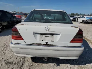 1998 Mercedes-Benz C 230/260/280/320 z VIN WDBHA23G5WA639139, wystawiony jako Copart lot #47407925 z przebiegiem Nie podano mil oraz Szkoda całkowita • Salvage title. Historia ofert i sprzedaży dostępna na DreamBid. Obrazek 6.