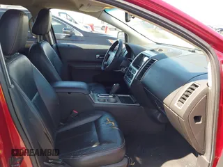 2008 Ford Edge SEL z VIN 2FMDK38C08BA15843, wystawiony jako IAAI lot #42258171 z przebiegiem 215 776 mil mil oraz . Historia ofert i sprzedaży dostępna na DreamBid. Obrazek 5.