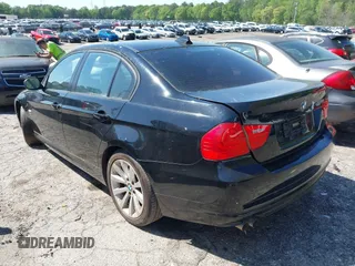 2011 BMW 3 Series 328i xDrive with VIN WBAPK7C53BA819832, listed as a IAAI auction lot 42000578 with 154,543 mi miles. Bid and sale history available at carsss.com. Image 3.