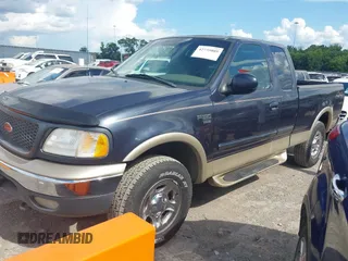2000 Ford F-150 XL с VIN 1FTRX18L8YNA68942, выставлен на аукционе IAAI как лот 42735805 с пробегом Не указан миль и . История ставок и продаж доступна на DreamBid. Изображение 2.