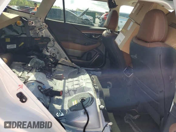 2025 Subaru Outback Touring XT with VIN 4S4BTGPD9S3176558, listed as a Copart auction lot 52395815 with 460 mi miles and Salvage title. Bid and sale history available at DreamBid. Image 10.
