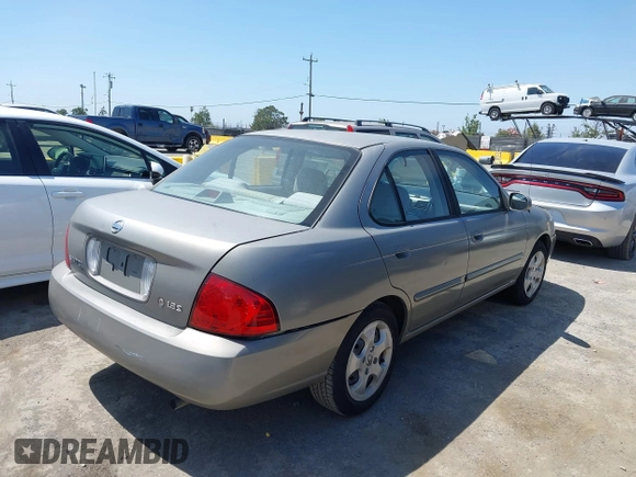2004 Nissan Sentra S z VIN 3N1CB51D74L825521, wystawiony jako IAAI lot #42403530 z przebiegiem 196 672 mil mil oraz . Historia ofert i sprzedaży dostępna na DreamBid. Obrazek 4.