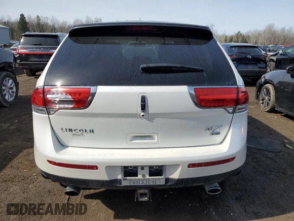2014 Lincoln MKX with VIN 2LMDJ8JK1EBL19698, listed as a Copart auction lot 48808775 with 165,761 mi miles and Clean Title. Bid and sale history available at DreamBid. Image 6.