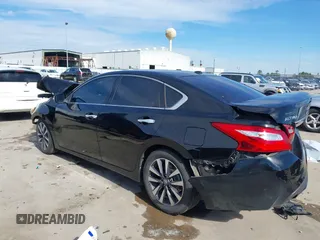 2017 Nissan Altima SV z VIN 1N4AL3AP9HC176490, wystawiony jako IAAI lot #41341165 z przebiegiem 155 020 mil mil oraz . Historia ofert i sprzedaży dostępna na DreamBid. Obrazek 3.