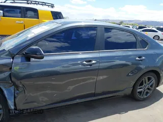 2021 Kia Forte GT-Line with VIN 3KPF34AD1ME268904, listed as a IAAI auction lot 42049679 with 40,146 mi miles. Bid and sale history available at carsss.com. Image 15.