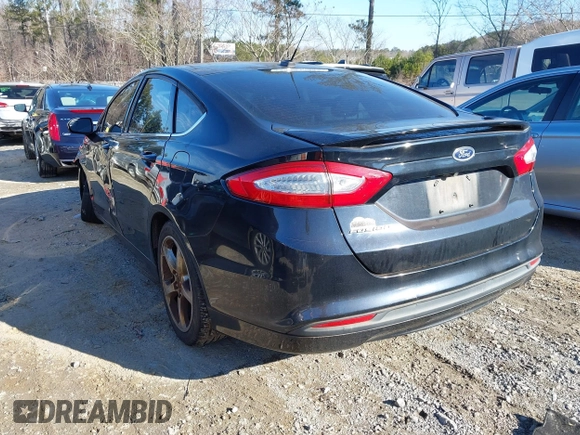 2016 Ford Fusion S with VIN 3FA6P0G74GR261768, listed as a IAAI auction lot 41260069 with 91,840 mi miles. Bid and sale history available at carsss.com. Image 3.