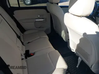 2022 Mercedes-Benz GLB 250 с VIN W1N4M4HBXNW171550, выставлен на аукционе IAAI как лот 41663929 с пробегом 14 566 миль миль и . История ставок и продаж доступна на DreamBid. Изображение 8.