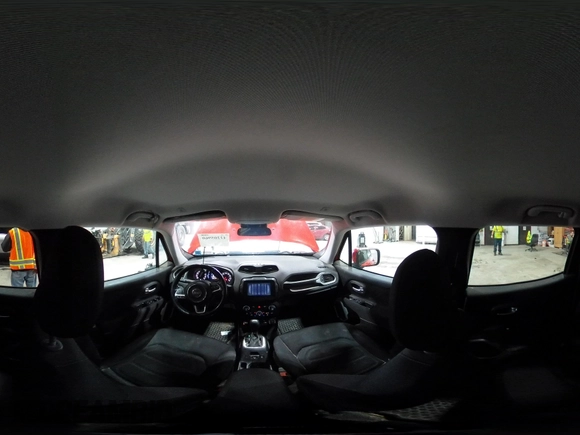 2018 Jeep Renegade Latitude with VIN ZACCJBBB8JPH30688, listed as a IAAI auction lot 42205960 with Not Provided miles and . Bid and sale history available at carsss.com. Image 20.
