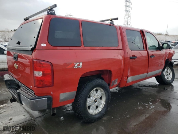 2008 Chevrolet Silverado 1500 LT w/1LT with VIN 2GCEK13M081161405, listed as a Copart auction lot 49832565 with 173,839 mi miles and Salvage Title. Bid and sale history available at carsss.com. Image 3.