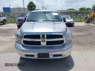 2023 Ram 1500 SLT z VIN 1C6RR7LG0PS517769, wystawiony jako IAAI lot #42451307 z przebiegiem 49 931 mil mil oraz . Historia ofert i sprzedaży dostępna na DreamBid. Obrazek 12.