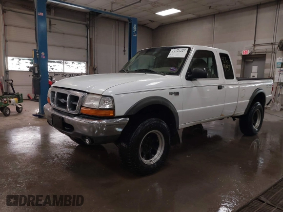 2000 Ford Ranger XLT with VIN 1FTZR15X4YPA57023, listed as a IAAI auction lot 41769447 with 159,655 mi miles and . Bid and sale history available at DreamBid. Image 18.