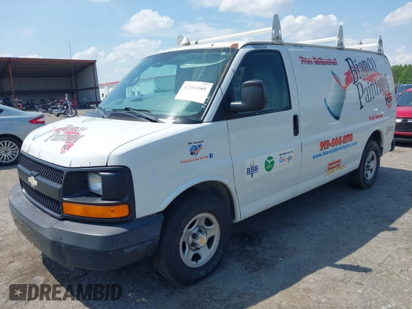 2004 Chevrolet Express Cargo z VIN 1GCFG15X641245676, wystawiony jako IAAI lot #42161041 z przebiegiem 138 993 mil mil oraz . Historia ofert i sprzedaży dostępna na DreamBid. Obrazek 2.