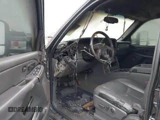 2006 GMC Sierra 2500HD Classic SLT with VIN 1GTHC23D16F269473, listed as a IAAI auction lot 41565409 with 1 mi miles. Bid and sale history available at carsss.com. Image 6.