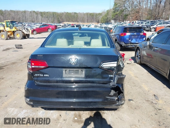 2016 Volkswagen Jetta SEL z VIN 3VWL07AJ5GM212572, wystawiony jako IAAI lot #41470003 z przebiegiem 138 988 mil mil oraz . Historia ofert i sprzedaży dostępna na DreamBid. Obrazek 16.