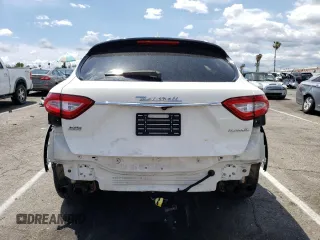 2018 Maserati Levante S with VIN ZN661YUA7JX291905, listed as a Copart auction lot 50729883 with 42,361 mi miles. Bid and sale history available at carsss.com. Image 6.