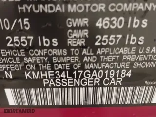 2016 Hyundai Sonata Hybrid Limited with VIN KMHE34L17GA019184, listed as a IAAI auction lot 41402544 with 114,964 mi miles. Bid and sale history available at carsss.com. Image 9.