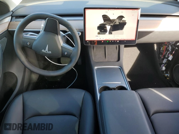 2025 Tesla Model Y Long Range with VIN 7SAYGDEDXSF239628, listed as a Copart auction lot 45468295 with 6,068 mi miles and Salvage Title. Bid and sale history available at DreamBid. Image 8.