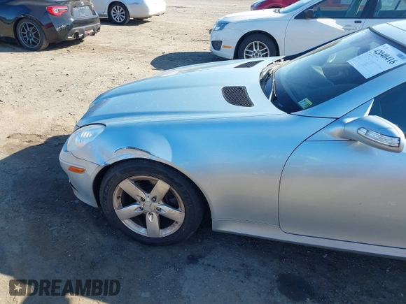 2006 Mercedes-Benz SLK-Class 3.0L with VIN WDBWK54F86F085545, listed as a IAAI auction lot 42040416 with 48,352 mi miles. Bid and sale history available at carsss.com. Image 17.