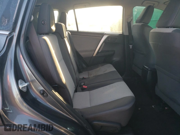 2015 Toyota RAV4 LE с VIN JTMBFREV2FJ047596, выставлен на аукционе Copart как лот 82525874 с пробегом 132 227 миль миль и Списание • Salvage title. История ставок и продаж доступна на DreamBid. Изображение 11.