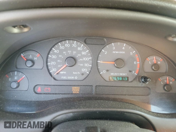 2000 Ford Mustang z VIN 1FAFP4442YF105843, wystawiony jako Copart lot #51977385 z przebiegiem 176 981 mil mil oraz Szkoda całkowita • Salvage title. Historia ofert i sprzedaży dostępna na DreamBid. Obrazek 9.