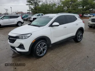 2022 Buick Encore GX Select z VIN KL4MMDS21NB121220, wystawiony jako Copart lot #84913064 z przebiegiem Nie podano mil oraz Nie do naprawy • Non repairable. Historia ofert i sprzedaży dostępna na DreamBid. Obrazek 1.