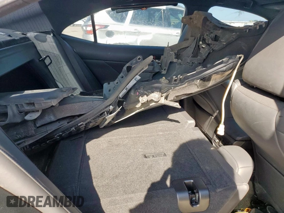 2016 Lexus IS 200t with VIN JTHBA1D26G5036004, listed as a Copart auction lot 62083205 with 33,779 mi miles and Salvage title. Bid and sale history available at DreamBid. Image 12.