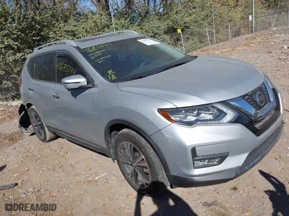 2017 Nissan Rogue SL with VIN 5N1AT2MV4HC787053, listed as a IAAI auction lot 40675244 with 82,224 mi miles. Bid and sale history available at carsss.com. Image 1.