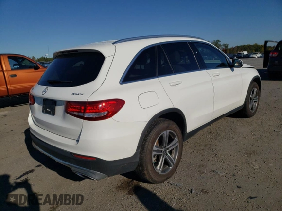 2019 Mercedes-Benz GLC with VIN WDC0G4KB0KV180047, listed as a Copart auction lot 61835712 with 67,235 mi miles. Bid and sale history available at carsss.com. Image 4.