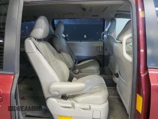 2011 Toyota Sienna XLE with VIN 5TDDK3DCXBS021858, listed as a Copart auction lot 52553825 with 198,742 mi miles and Clean Title. Bid and sale history available at carsss.com. Image 11.