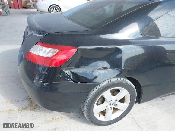 2008 Honda Civic Cpe EX with VIN 2HGFG12858H533923, listed as a IAAI auction lot 41596211 with 143,899 mi miles. Bid and sale history available at carsss.com. Image 6.